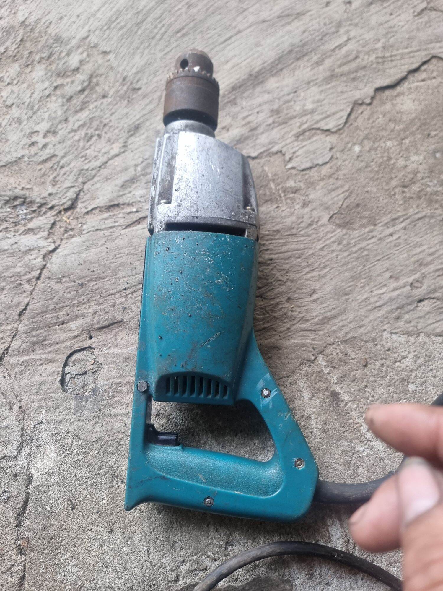 máy khoan 13ly hàng bãi nhật sử dụng điện 100v