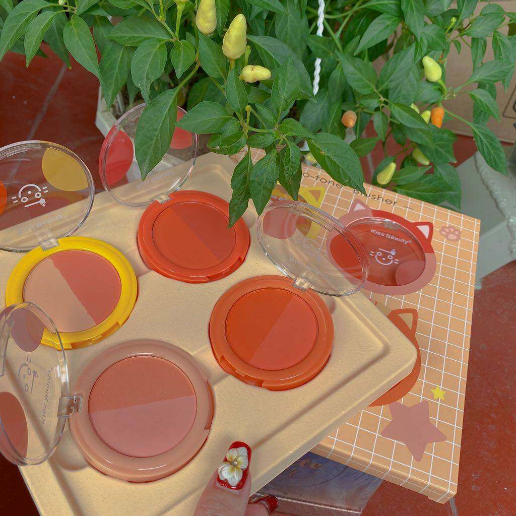 Bảng 4 ô vừa má hồng vừa highlight