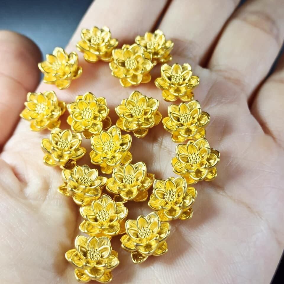 Charm sen vàng 24k