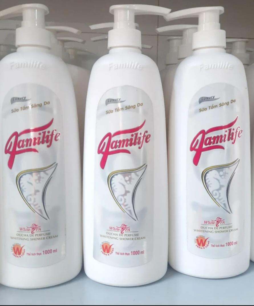 Giá sỉ ( 2 Chai ) Sữa Tắm cá Ngựa Familife 1000ml