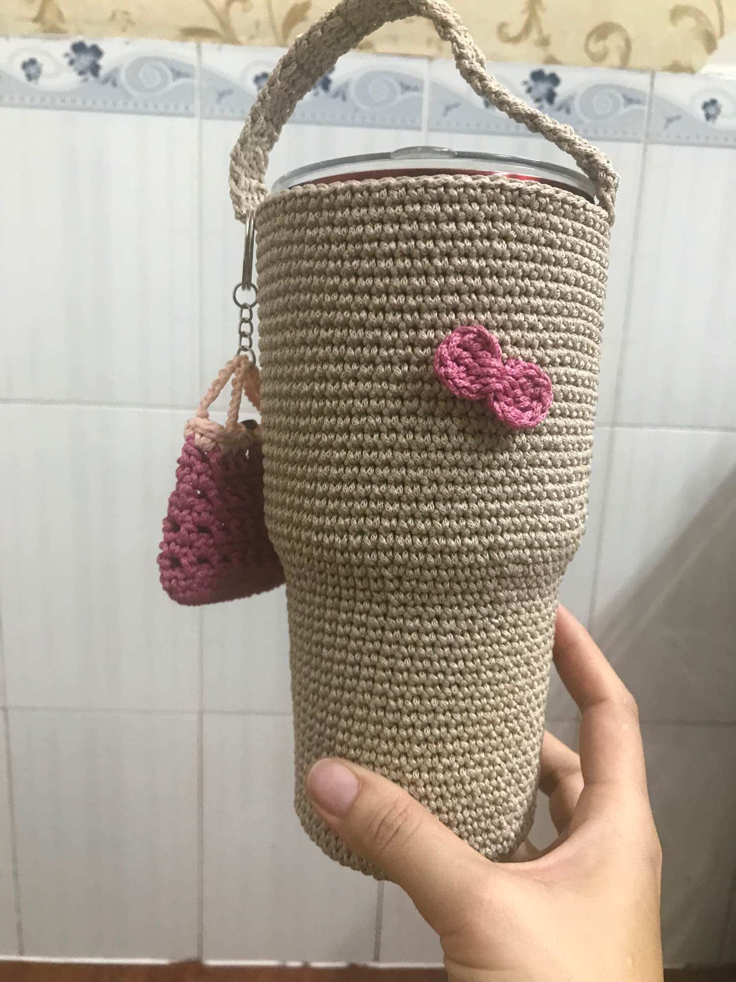 Túi đựng ly giữ nhiệt hình trà sữa.