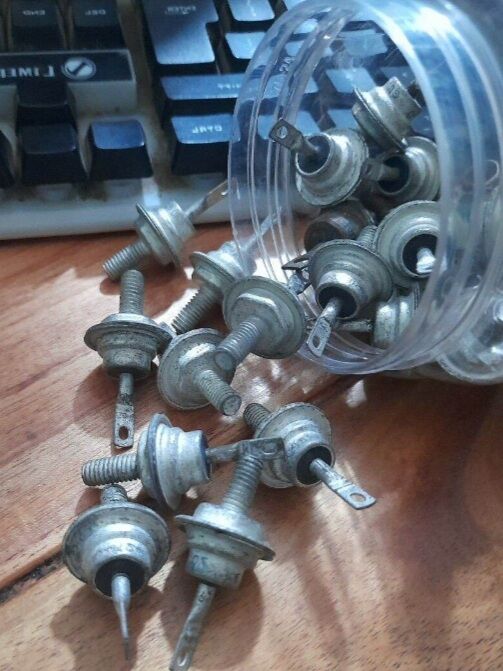 Iốt nạp xạc bình acquy 10A Liên Xô