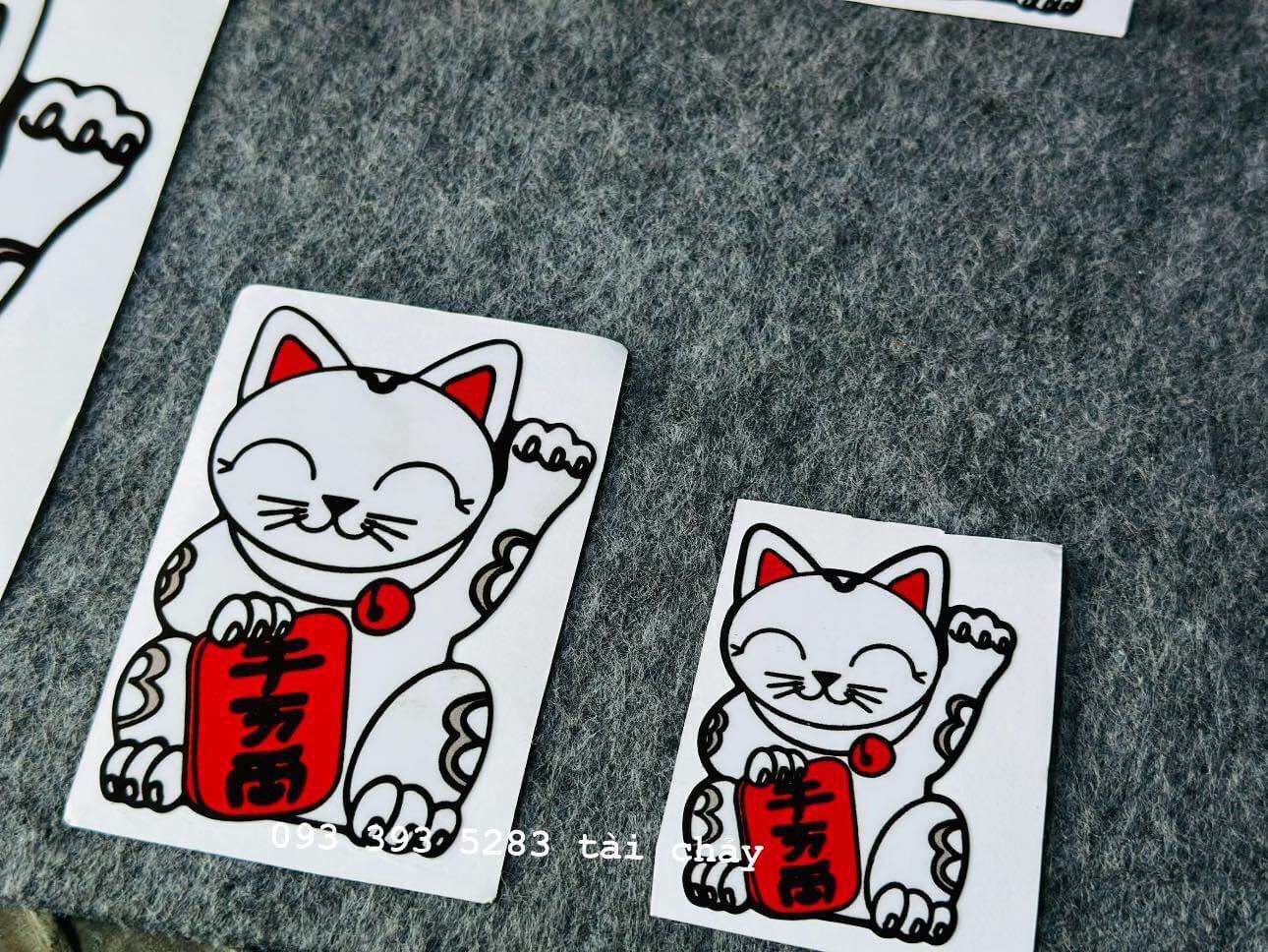 [ 1 MIẾNG ] TEM DECAL STICKER MÈO THẦN TÀI DÁN TRANG TRÍ XE