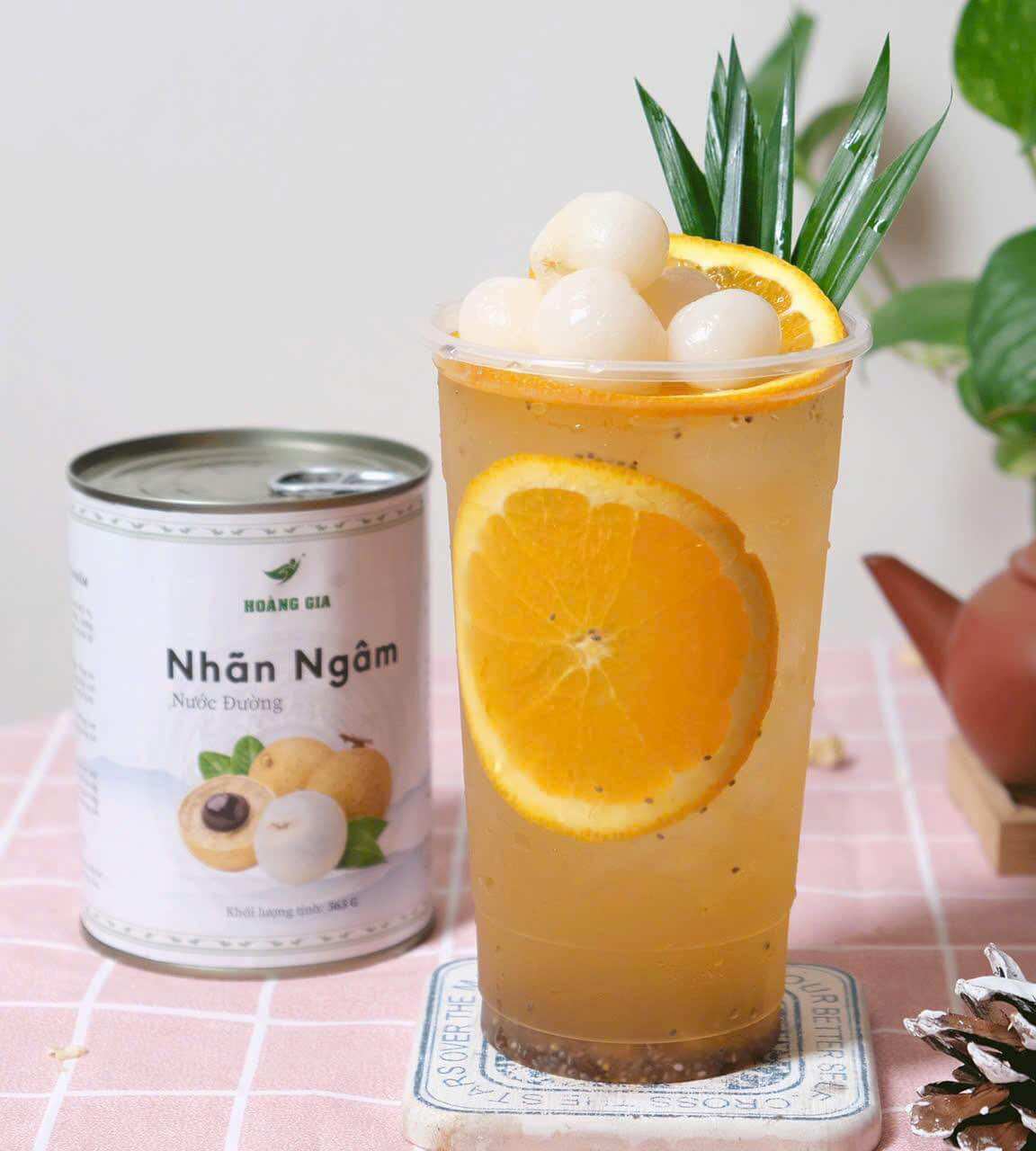 Nhãn ngâm Hoàng Gia lon 565g