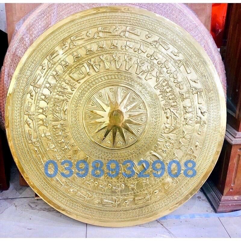 Trống đồng 60 cm nổi chất liệu bằng đồng
