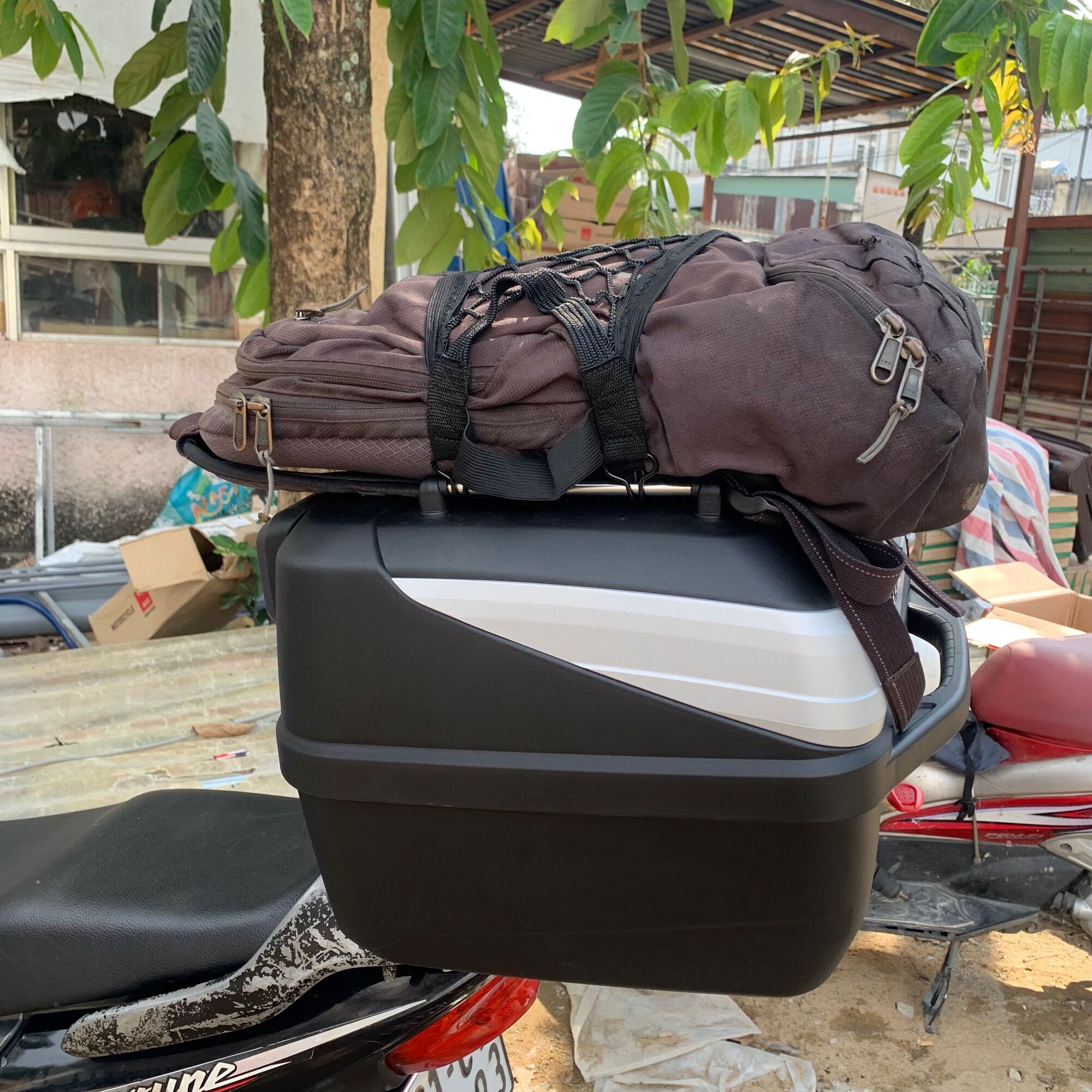 Fortune 125 lên thùng Givi B32N ADV