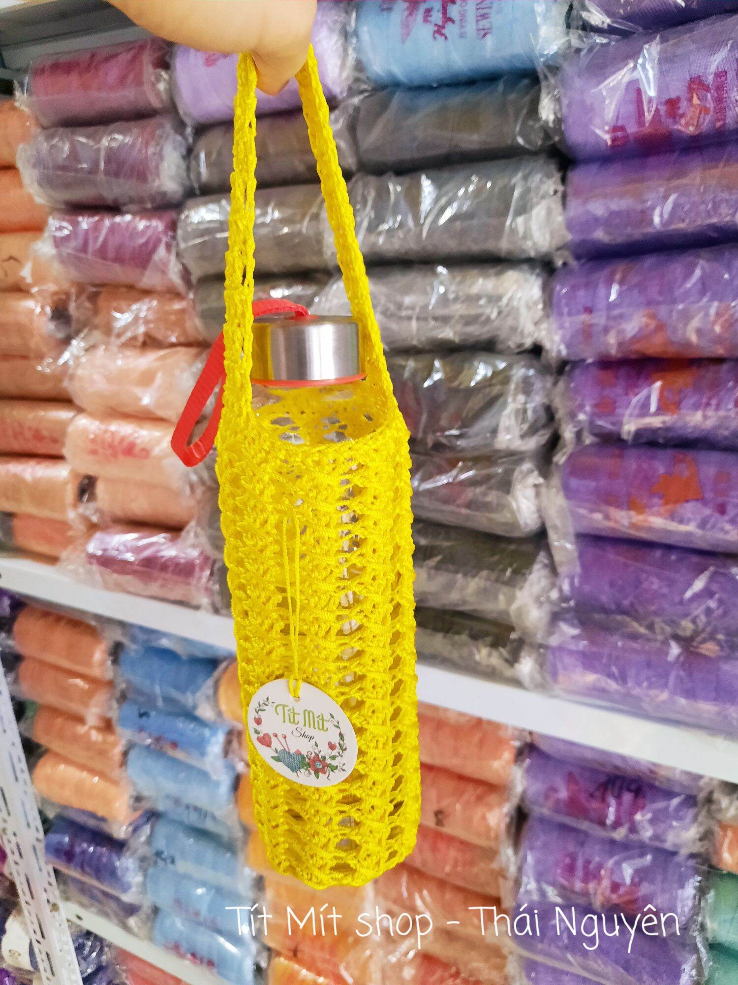 Set túi đựng bình nước kèm móc treo chìa khóa handmade