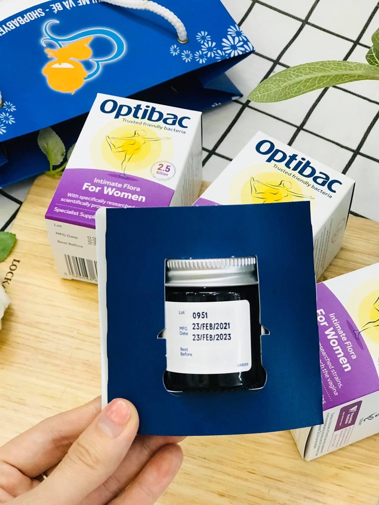Men vi sinh OptiBac Probiotics Tím - Anh