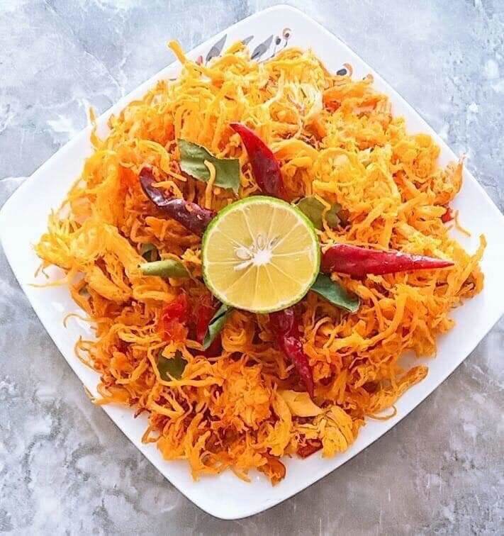 500g khô gà lá chanh cay ngon sợi dài