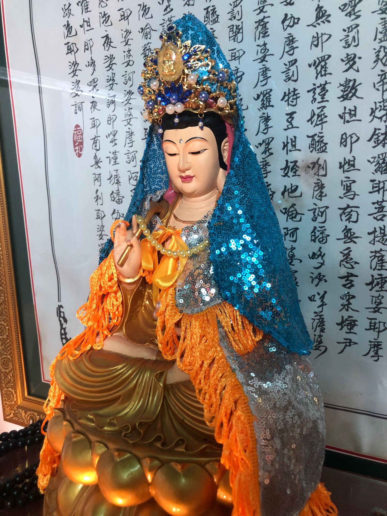 Combo Áo Mão Quan Âm( tượng ngồi cao 35- 40 cm)
