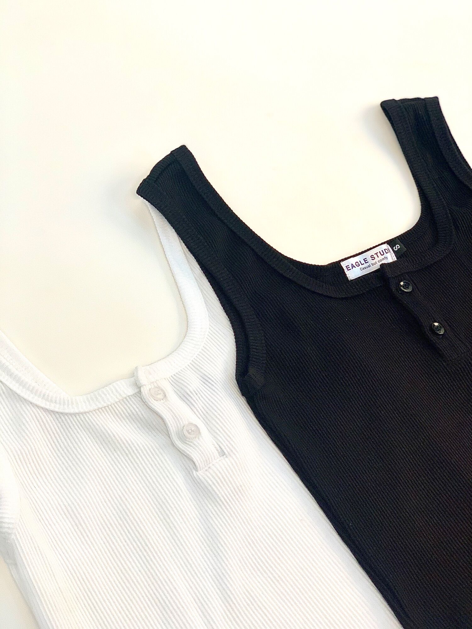 Áo ba lỗ sát nách nút gài Button Top