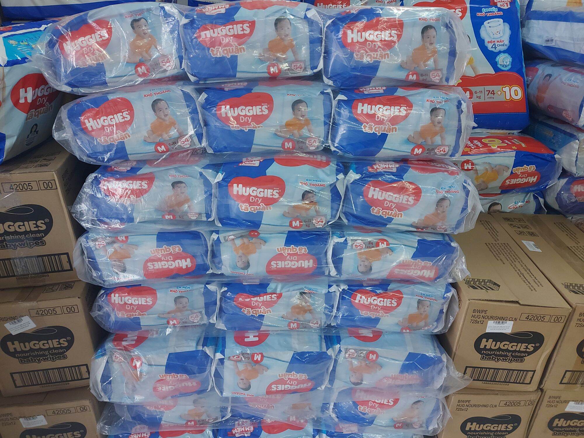 Tã quần Huggies Dry M54 tràm trà