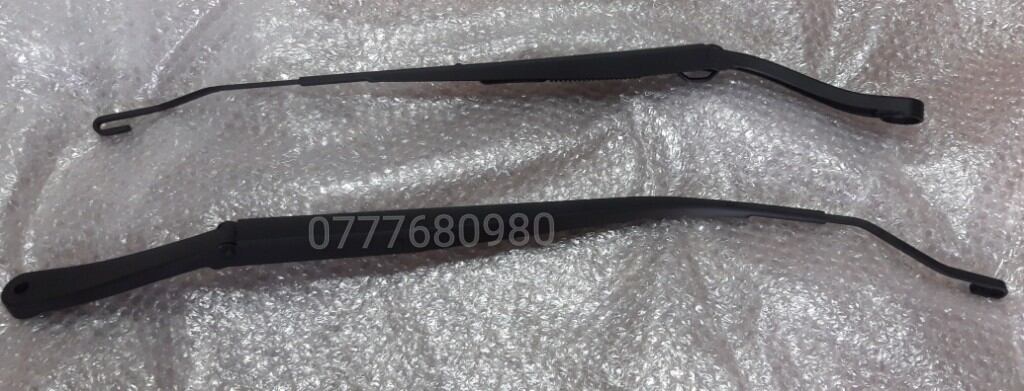 CẦN SẮT GẠT NƯỚC MƯA CHERVOLET CAPTIVA ( GIÁ 1 CÂY )