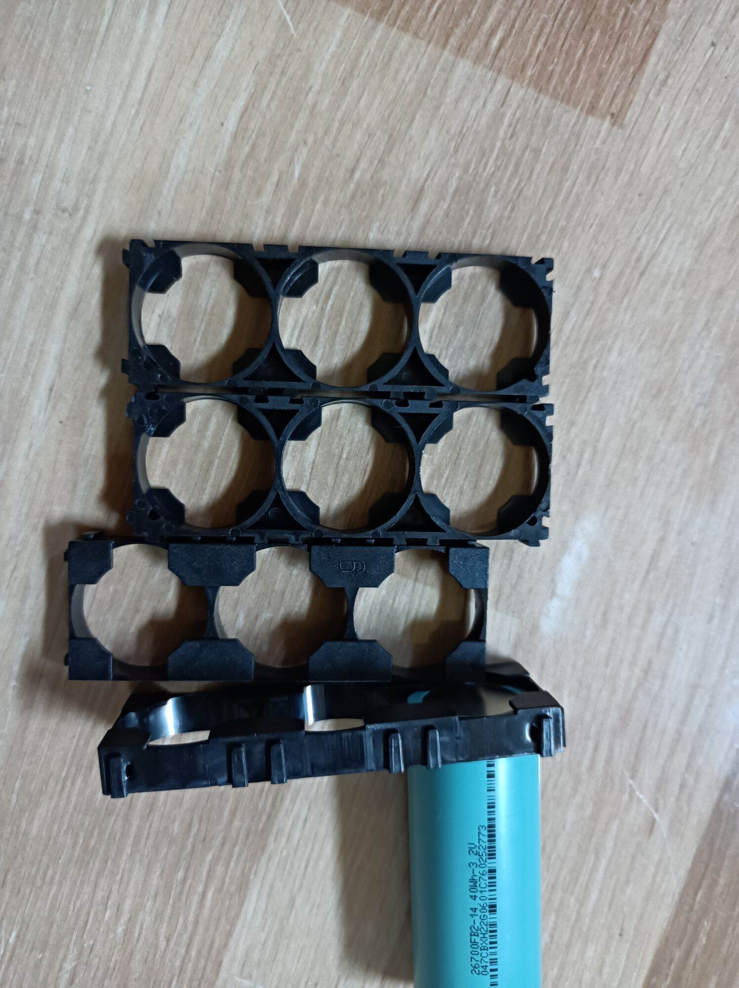 Đế cố định pin litium 21700, 26700, 32700, 18650 loại 3 mắt
