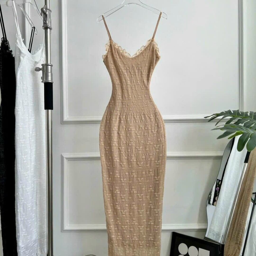 Đầm ren body