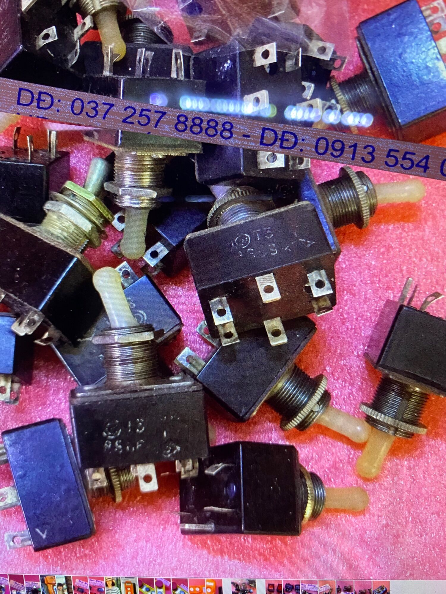 Công tắc 6 chấu của nga o n - o ff