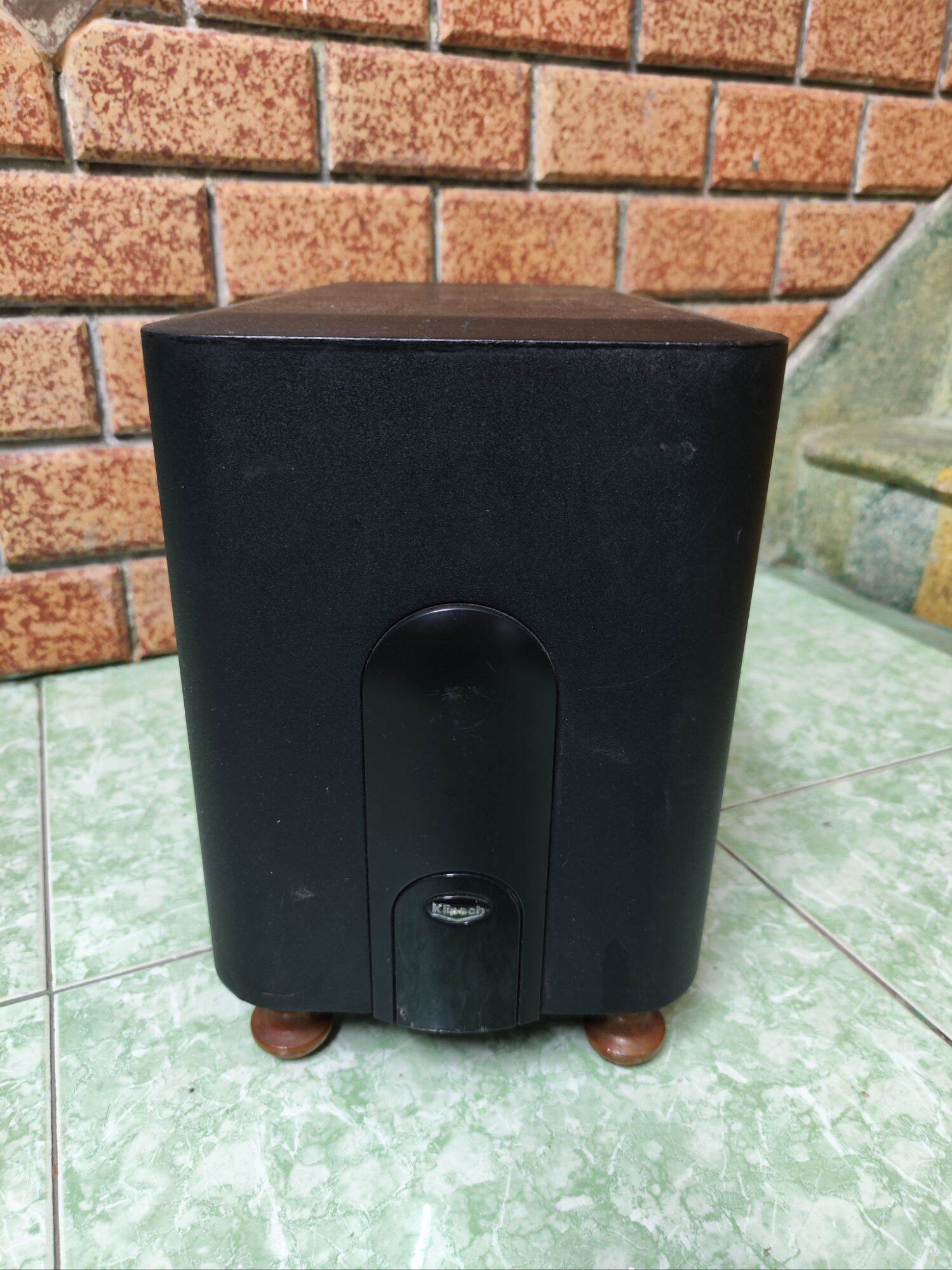 Loa Sub hơi Klipsch bass úp đất 16cm