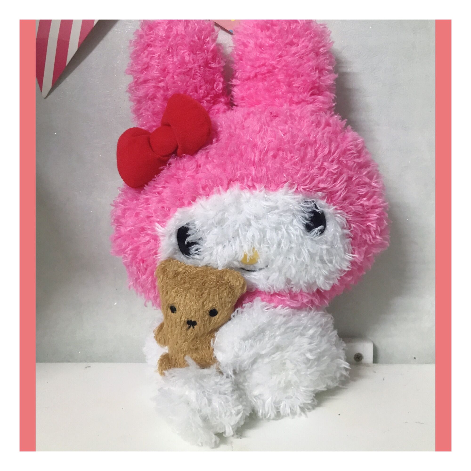Gấu bông Melody lông xù màu đỏ size 30cm