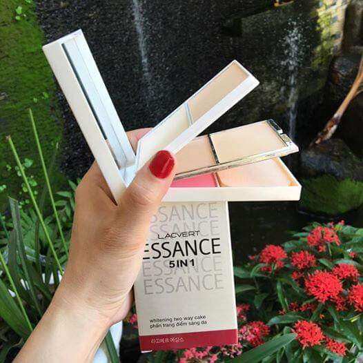 Phấn nền trang điểm Essance 5 tầng