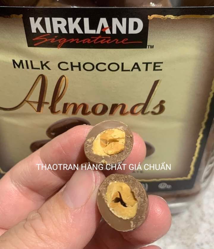 MILK CHOCOLATE ALMONDS KIRKLAND -DATE T11/2022
