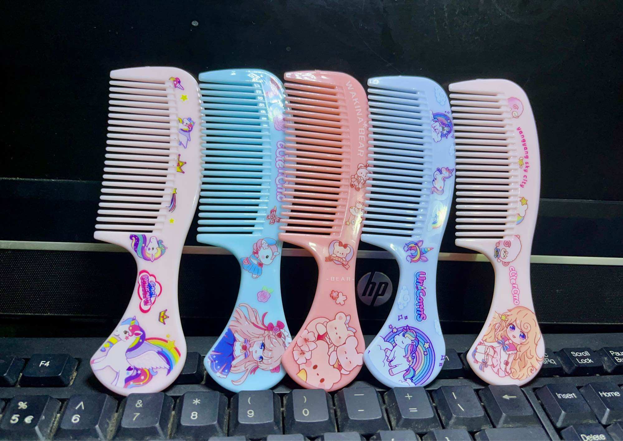 ♥️♥️Set 10 Lược Bầu Hình Búp Bê siêu dễ Thương(Dài 12 cm)