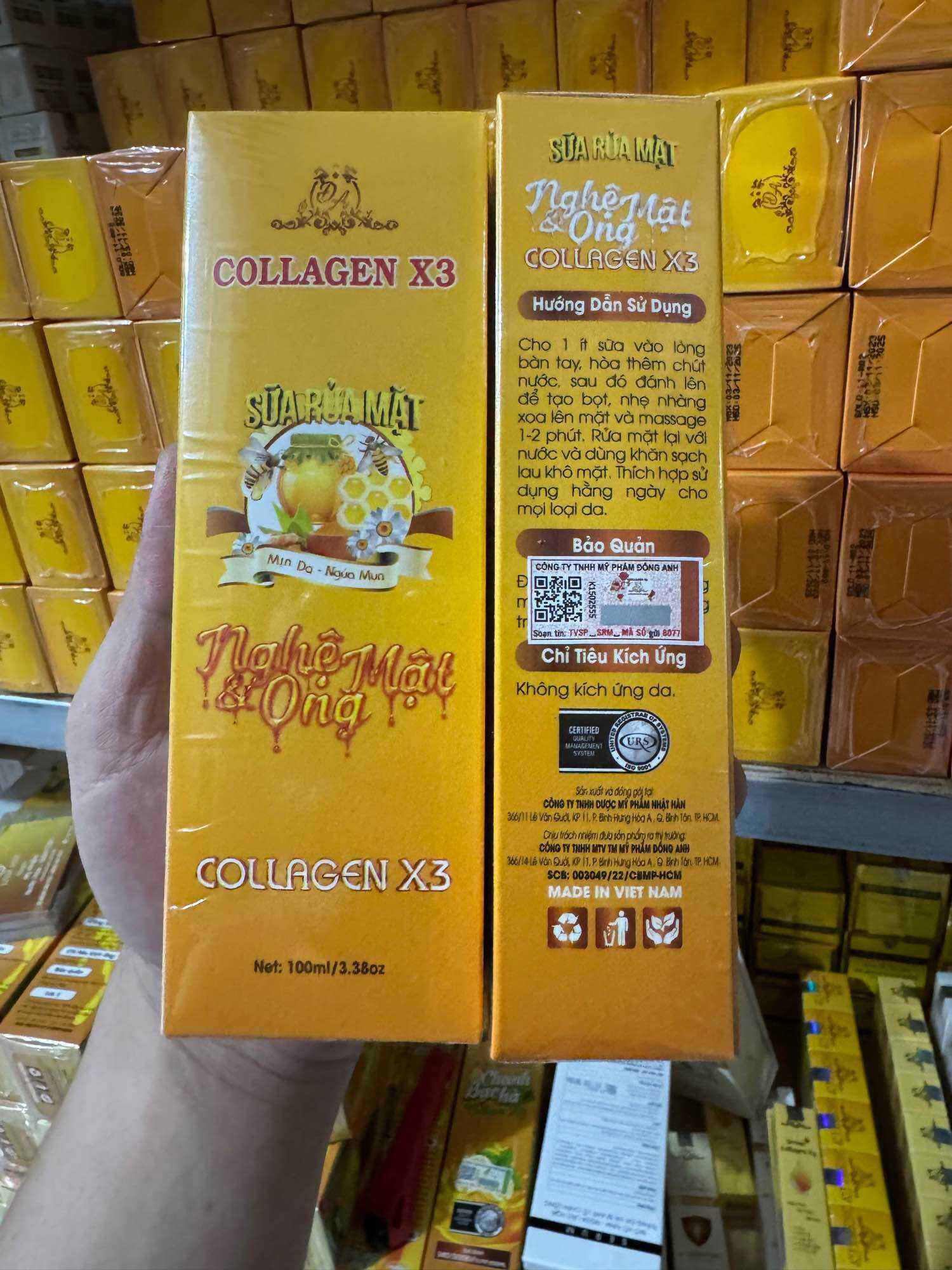 Sữa rửa mặt nghệ mật ong Collagen X3 Mỹ Phẩm Đông Anh