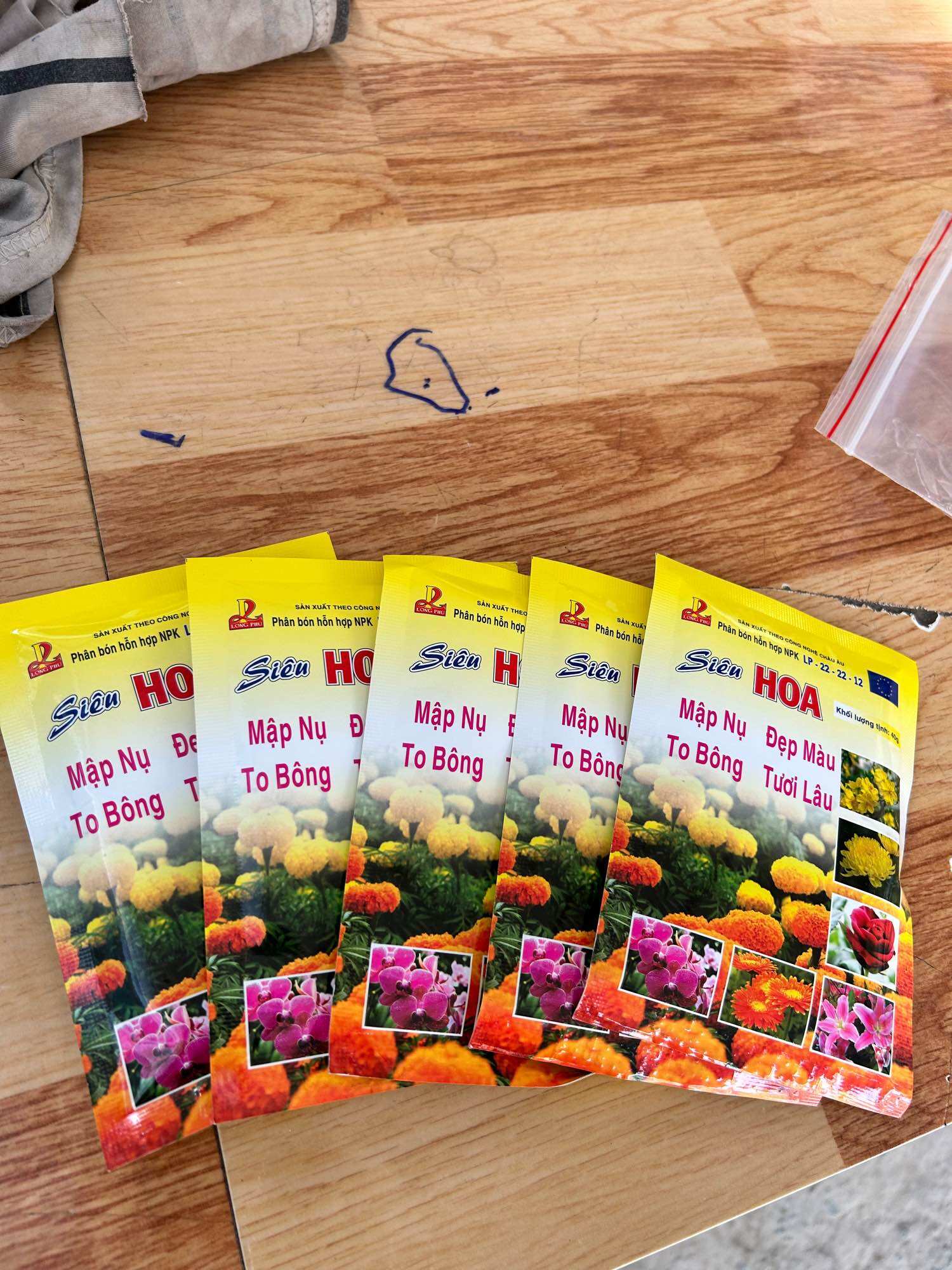 phân bón lá Siêu hoa-mập nụ, to bông 40g