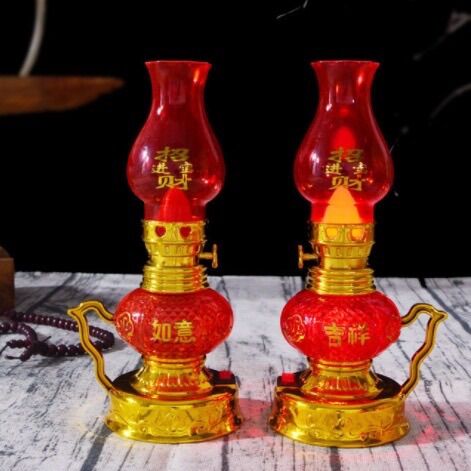 đèn thờ Vĩnh Cửu dùng bin tiểu.