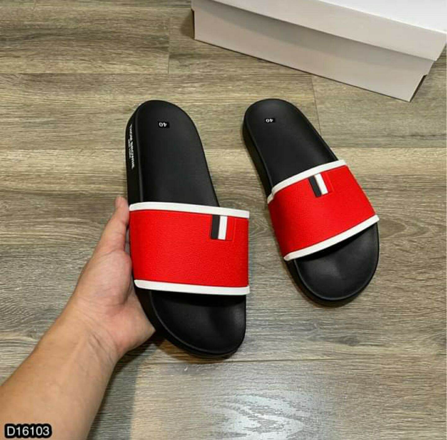 🪴 Bản dép Thom Browne cực nét AE 😍😍😍