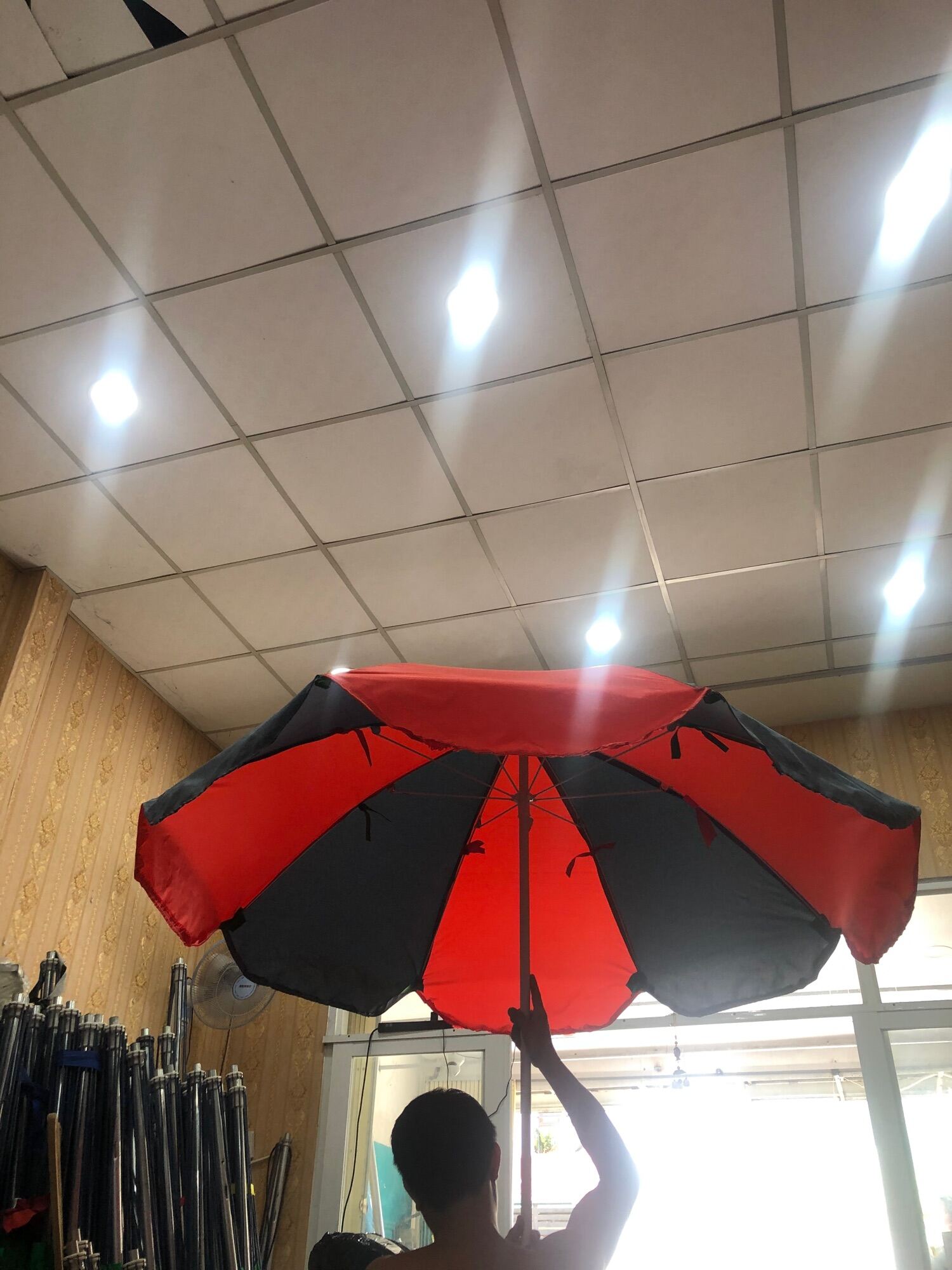 Dù bán hàng đường kính 1m8 che xe đẩy