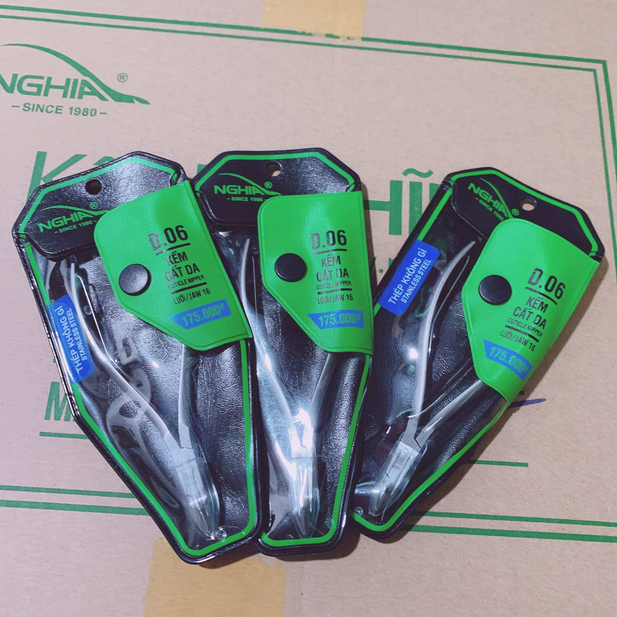 Kềm nghĩa cắt da D06, kìm nghĩa nhặt da D06