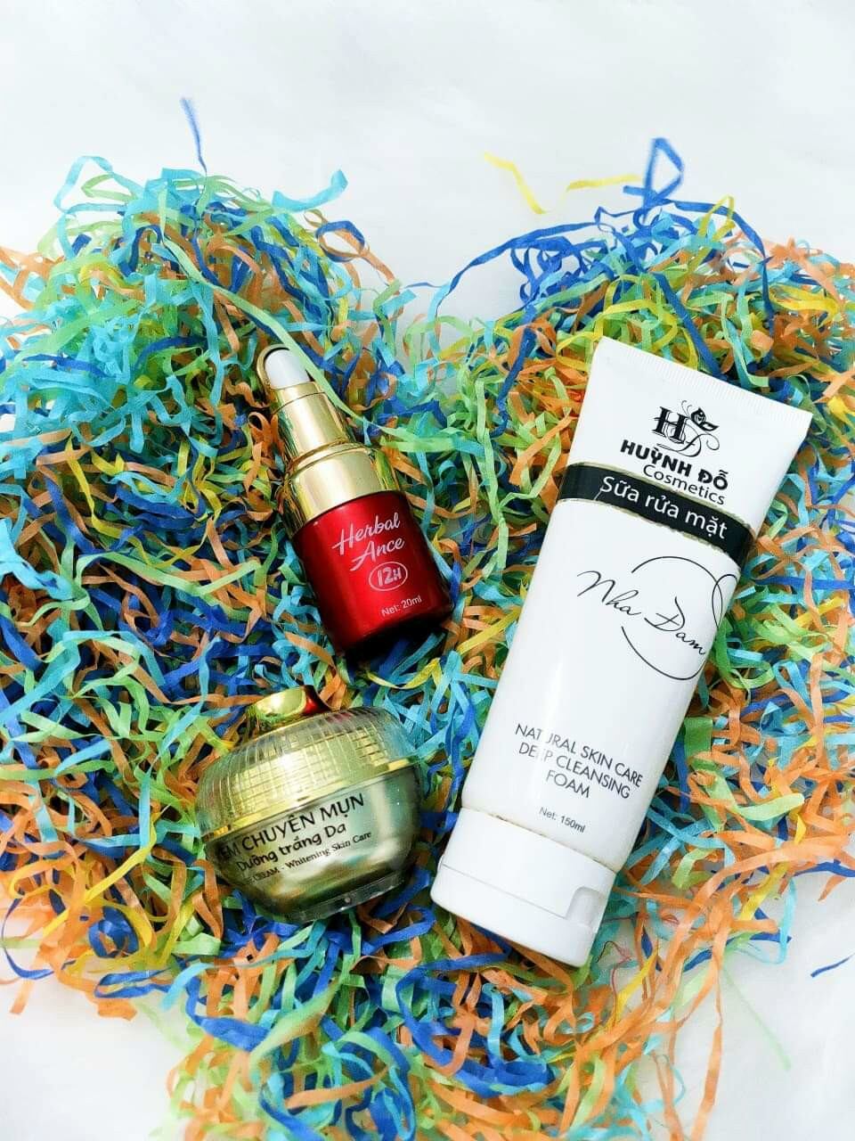 Combo mụn trắng da huỳnh đỗ tặng kèm quà