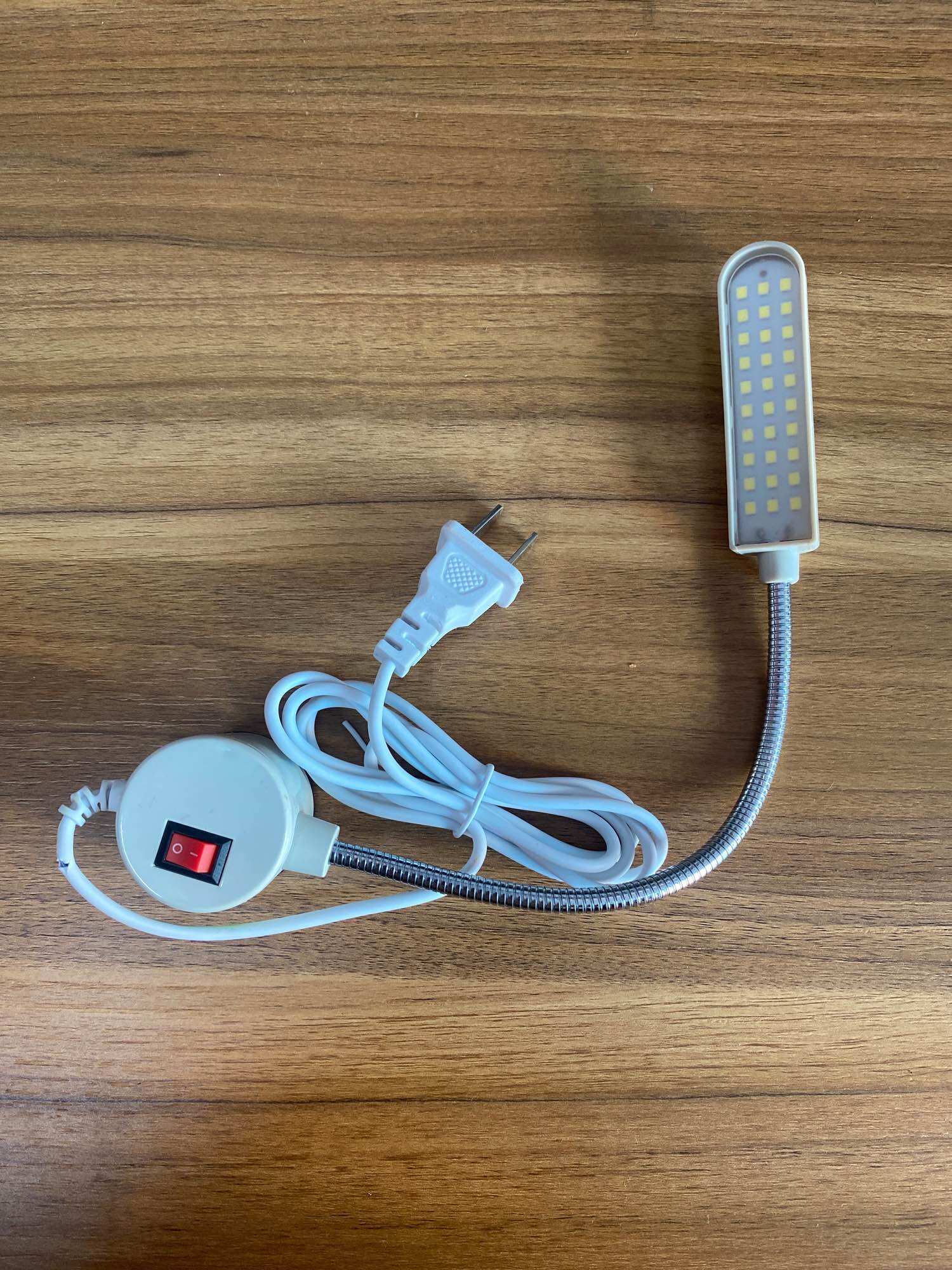 Đèn led máy may 30 bóng siêu sáng có nam châm hít mạnh