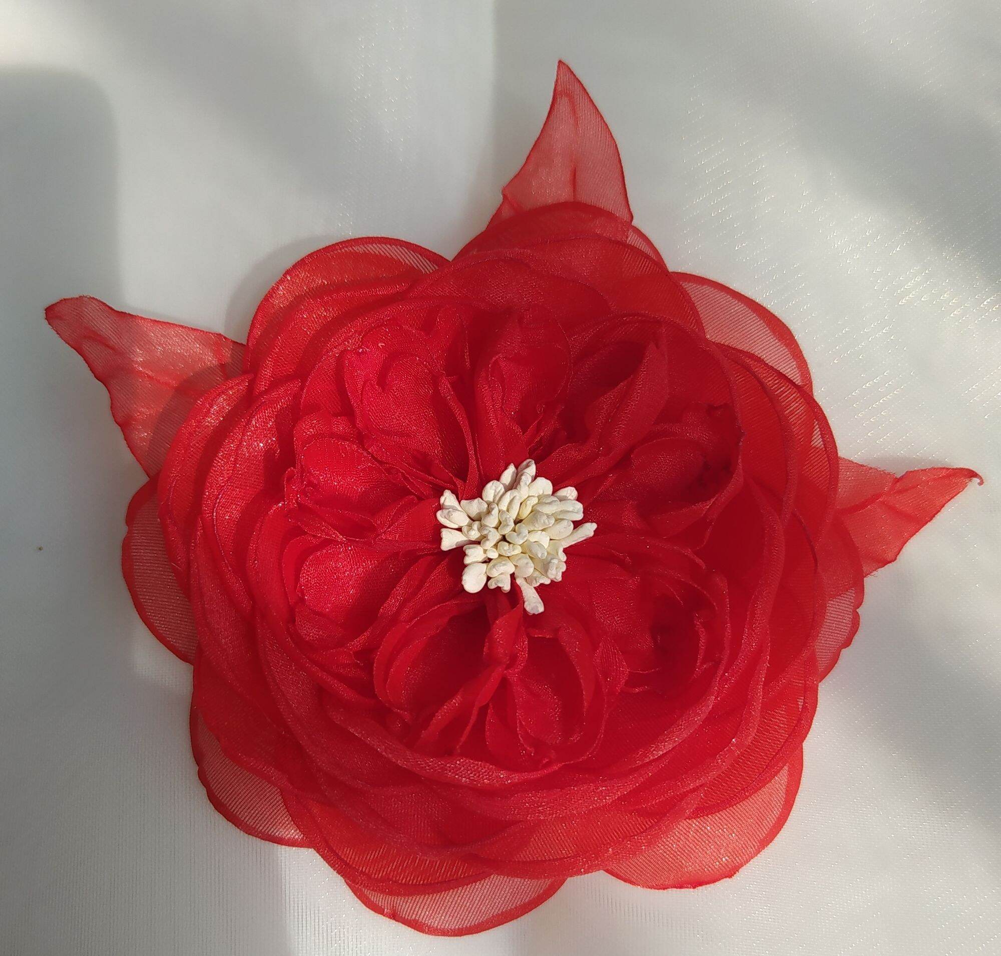 Hoa hồng cài áo handmade Canto màu đỏ