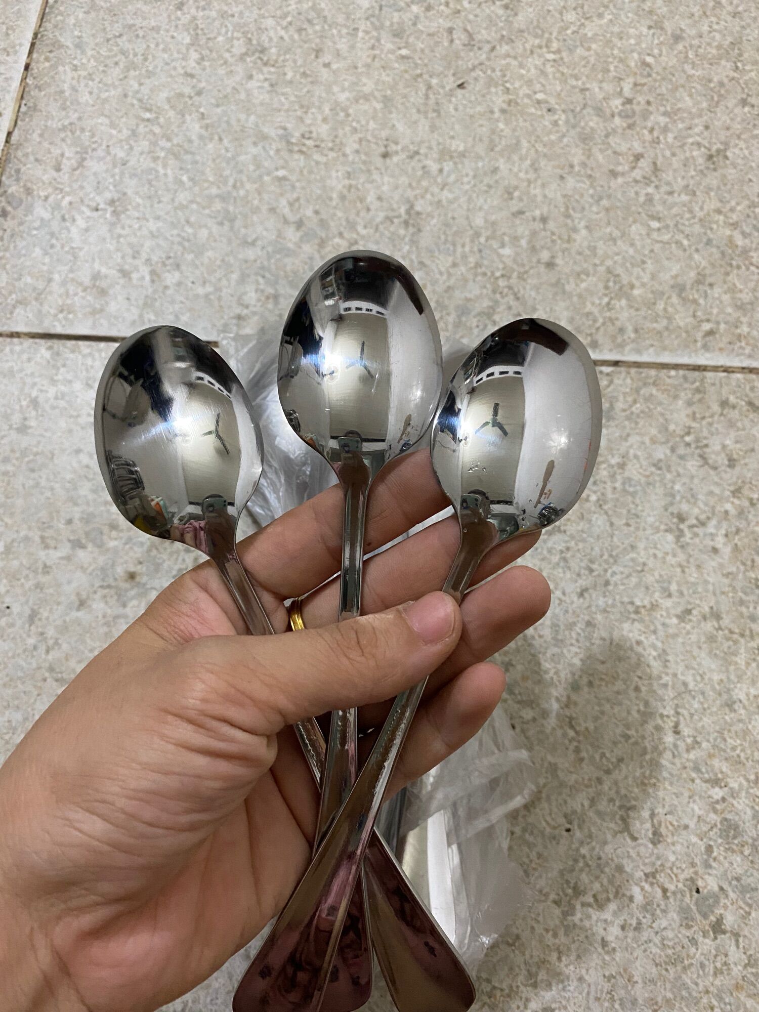 Thìa ăn cơm, ăn sup màu bạc sang trọng size 20cm