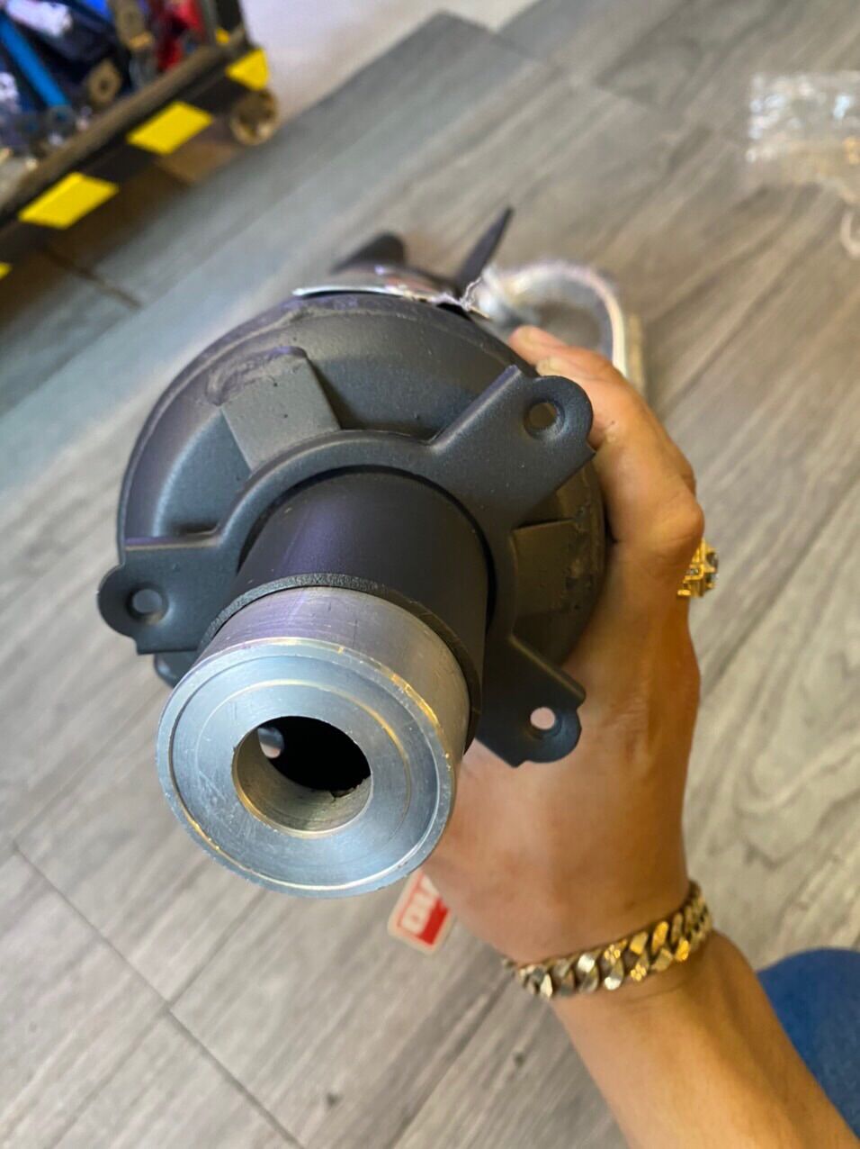 Pô Uma V4 Cho Exciter 150