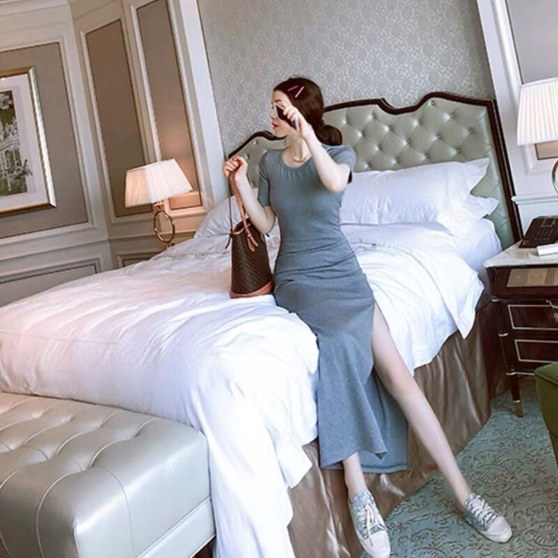 Đầm body dáng dài xẻ tà tôn dáng chất siêu đẹp