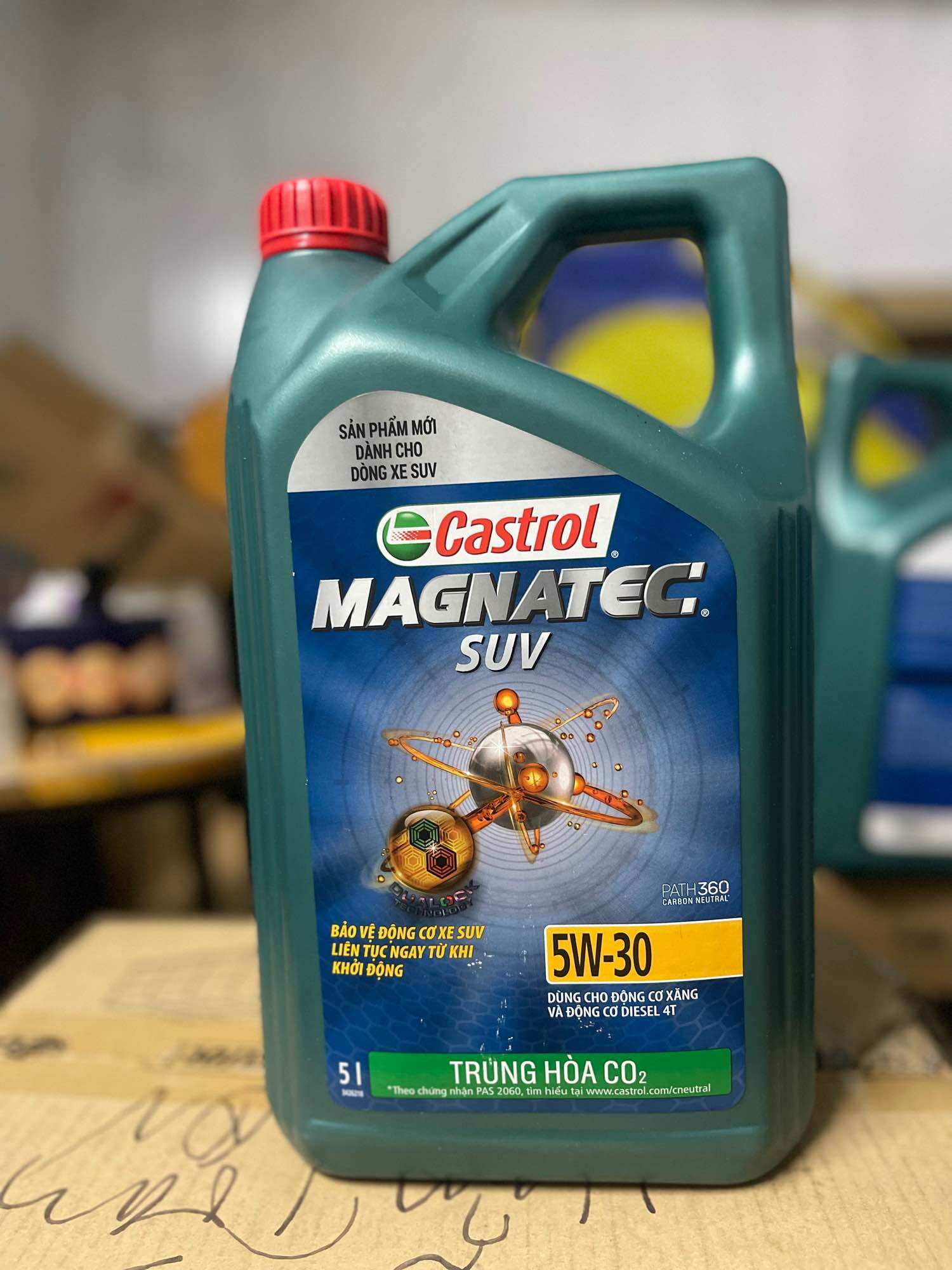 (CAN 5l)DẦU CASTROL MAGNATEC SUV 5W-30