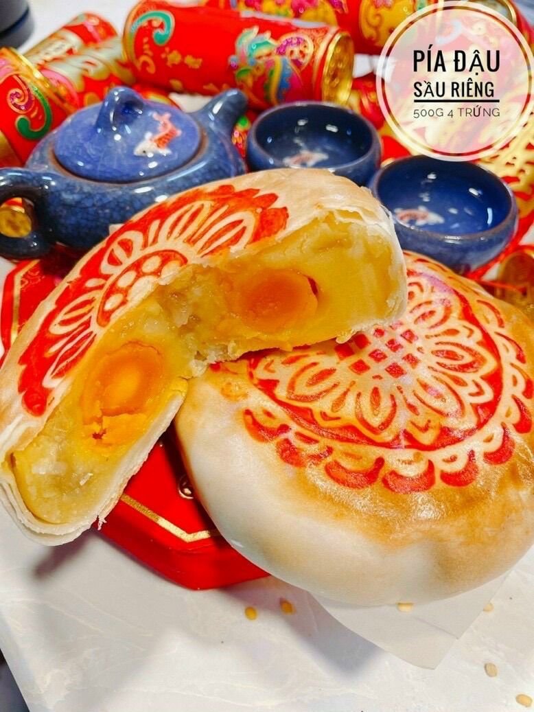 Bánh pía khổng lồ 4 trứng 500g