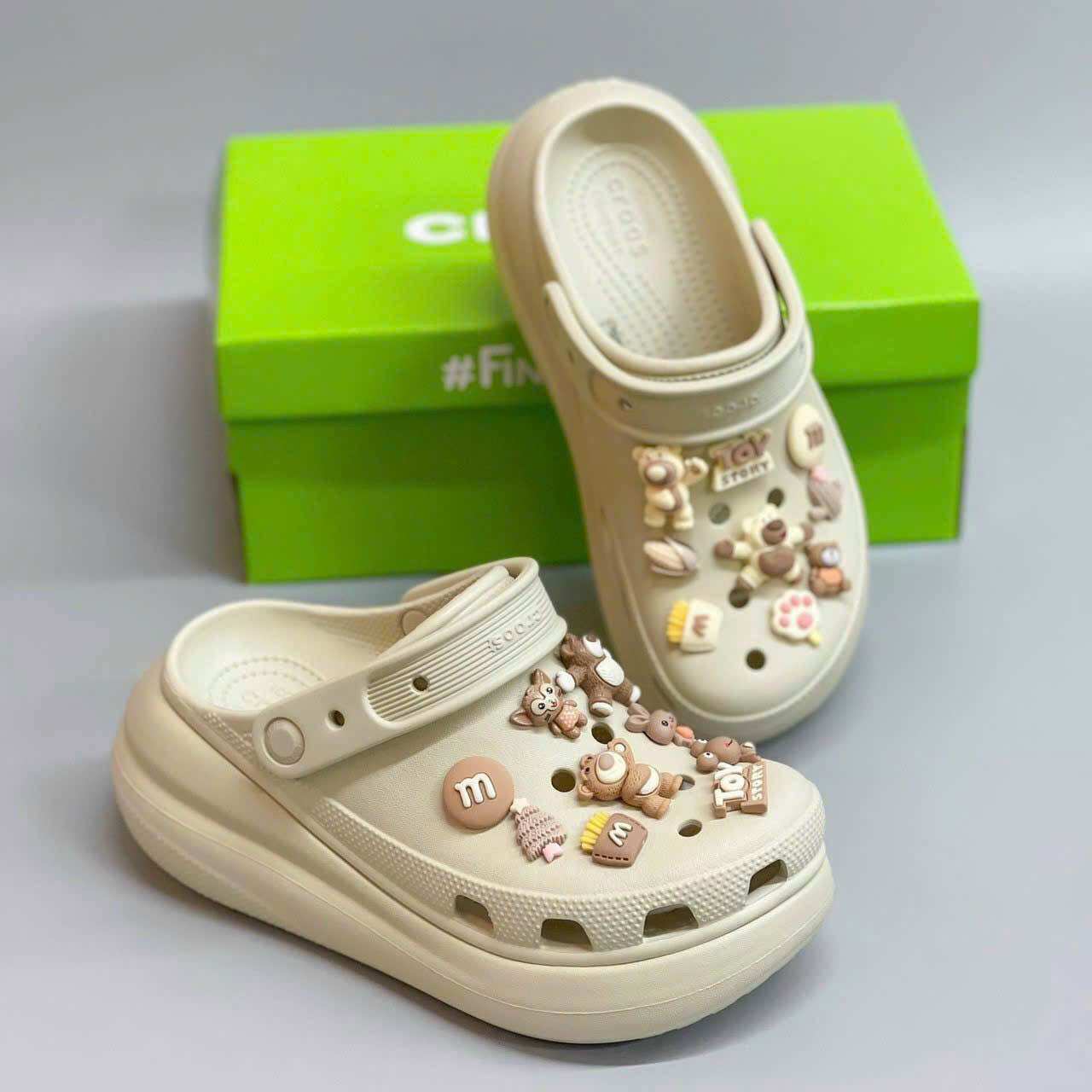   Xả kho Sục crocs crush tặng Sticker gắn dép chính hãng cao 6cm . C.roc.s shoes giầy dép thời trang nam nữ đi mưa 