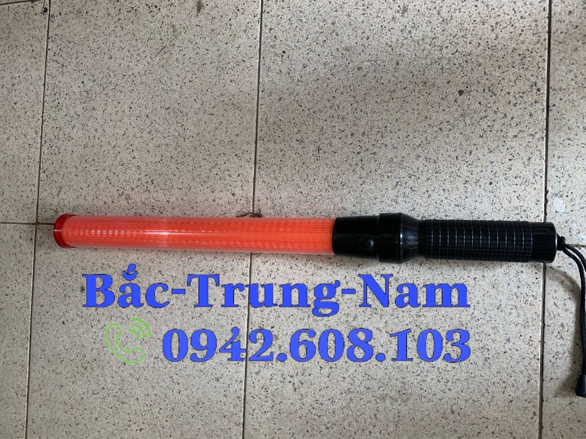 Gậy đèn chỉ huy giao thông 54cm