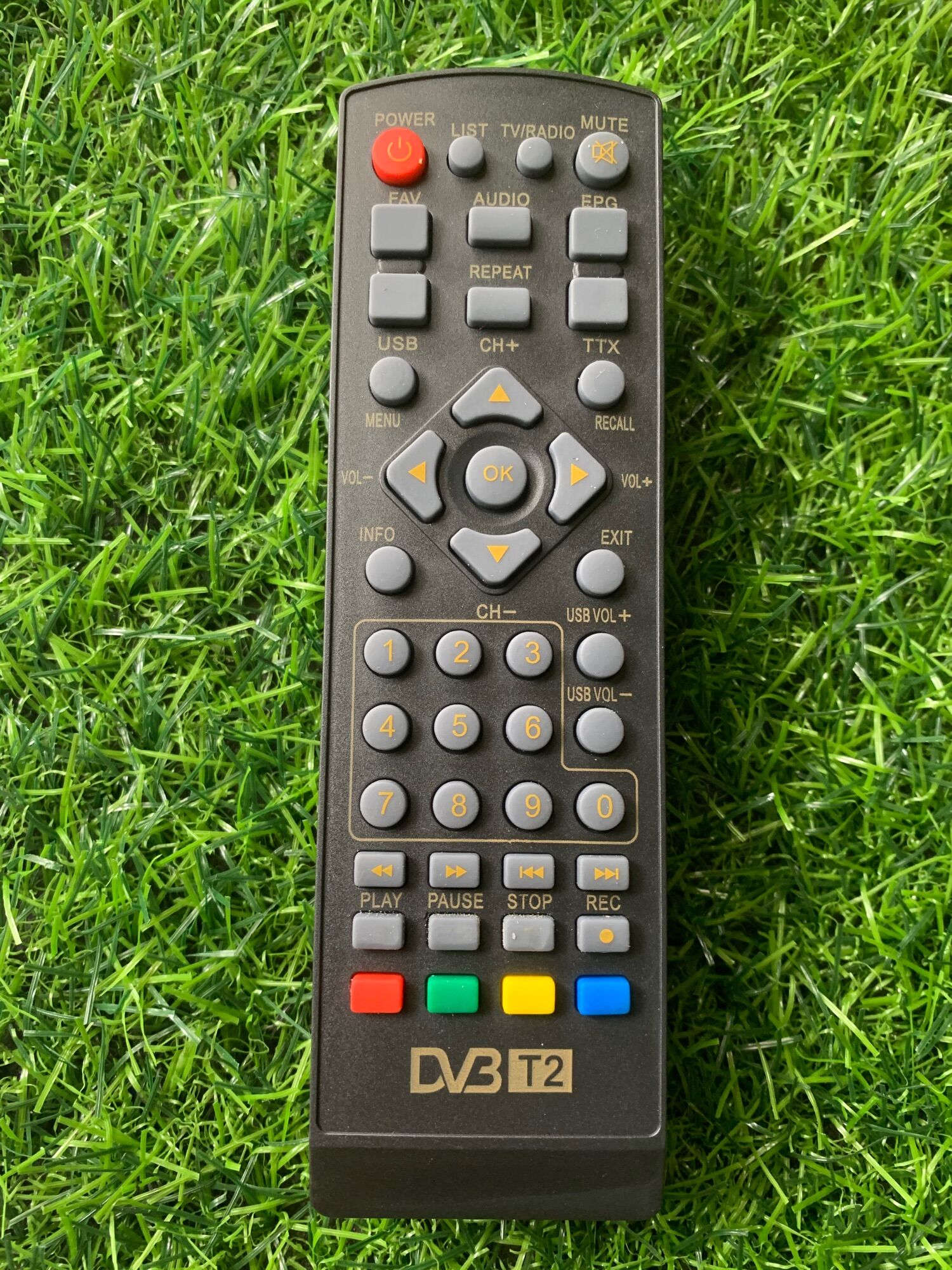 Điều khiển đầu thu kĩ thuật số DVB T2 - Hàng tốt