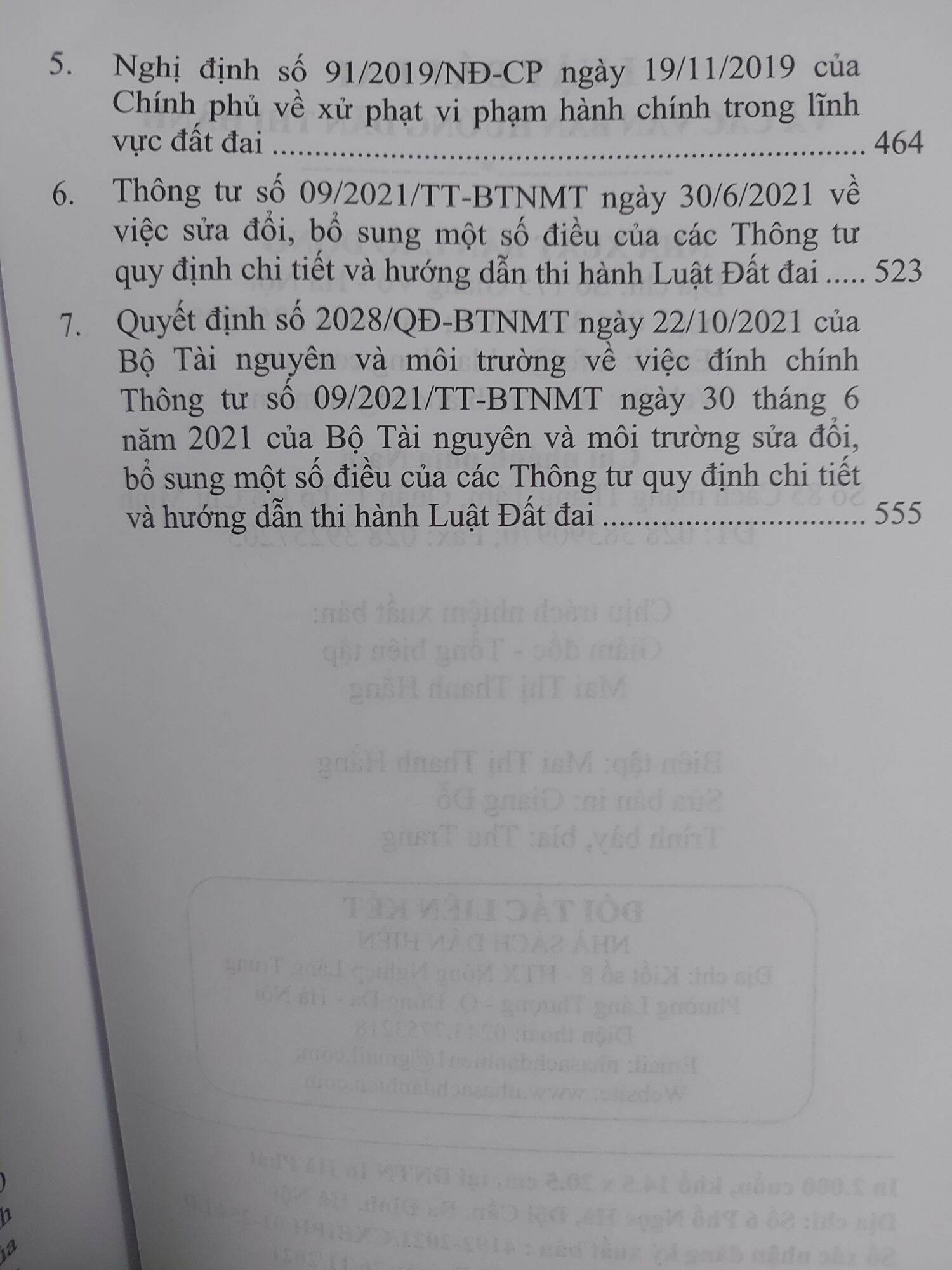 Sách - Luật đất đai và các văn bản hướng dẫn thi hành