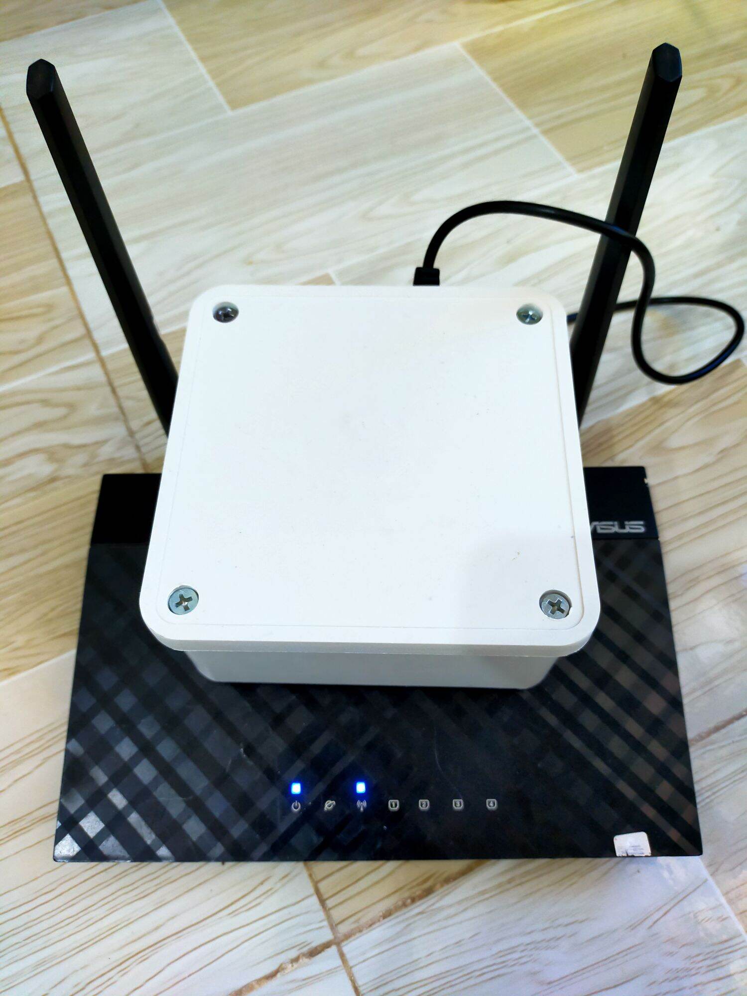Pin cho wifi, cúp điện vẫn có wifi sài thoải mái + adapter