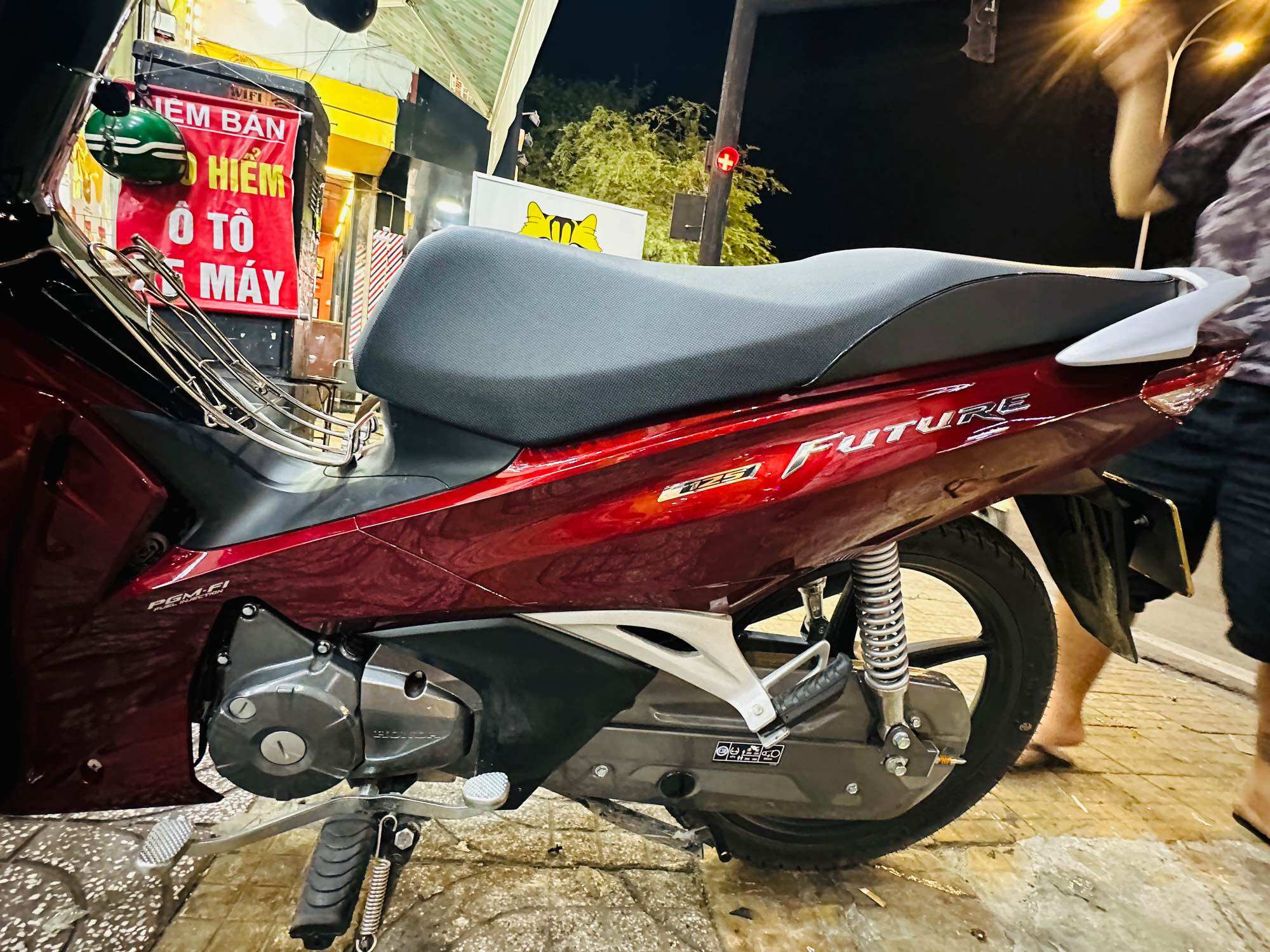 Tem nổi Future 2018-2023/ 1 Bên