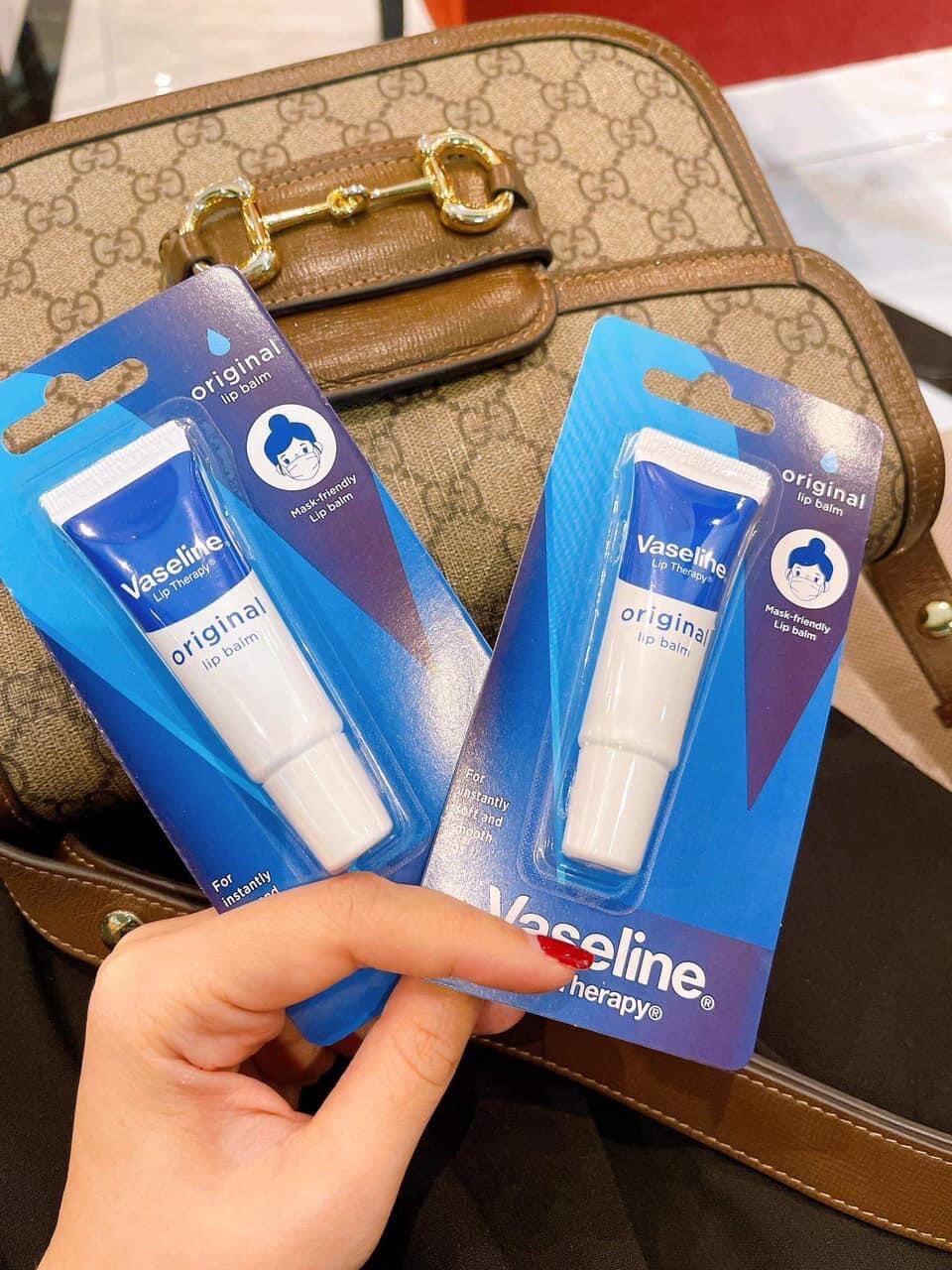 01 Tuýp Son Vaseline dưỡng môi Thái Lan