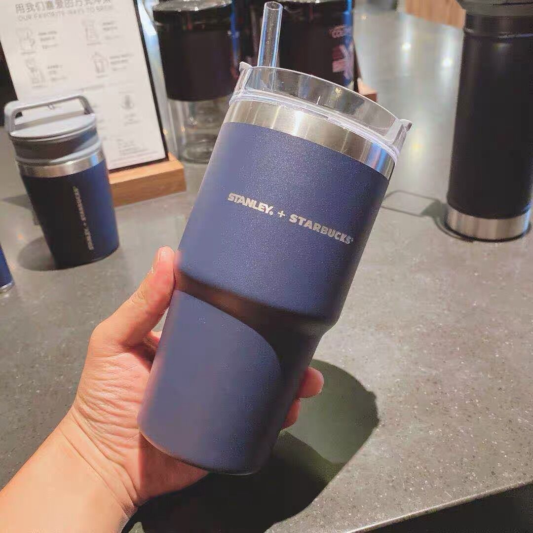 Ly giữ nhiệt Stanley + Starbucks màu xanh đen sơn nhám dung tích 5900ml