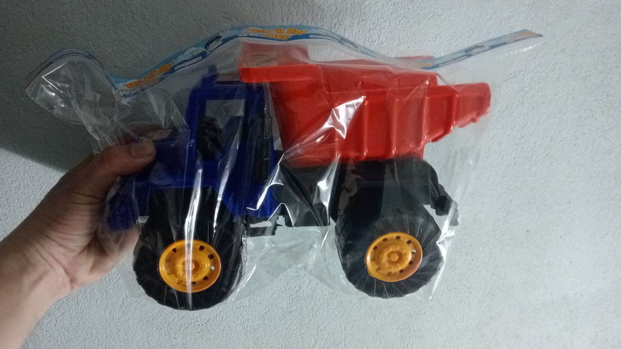Cargo Truck Toy That Runs and Moves