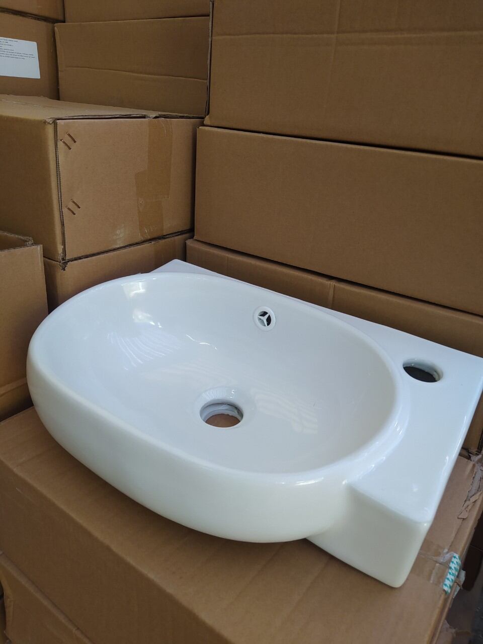 Lavabo rửa mặt mini góc phải