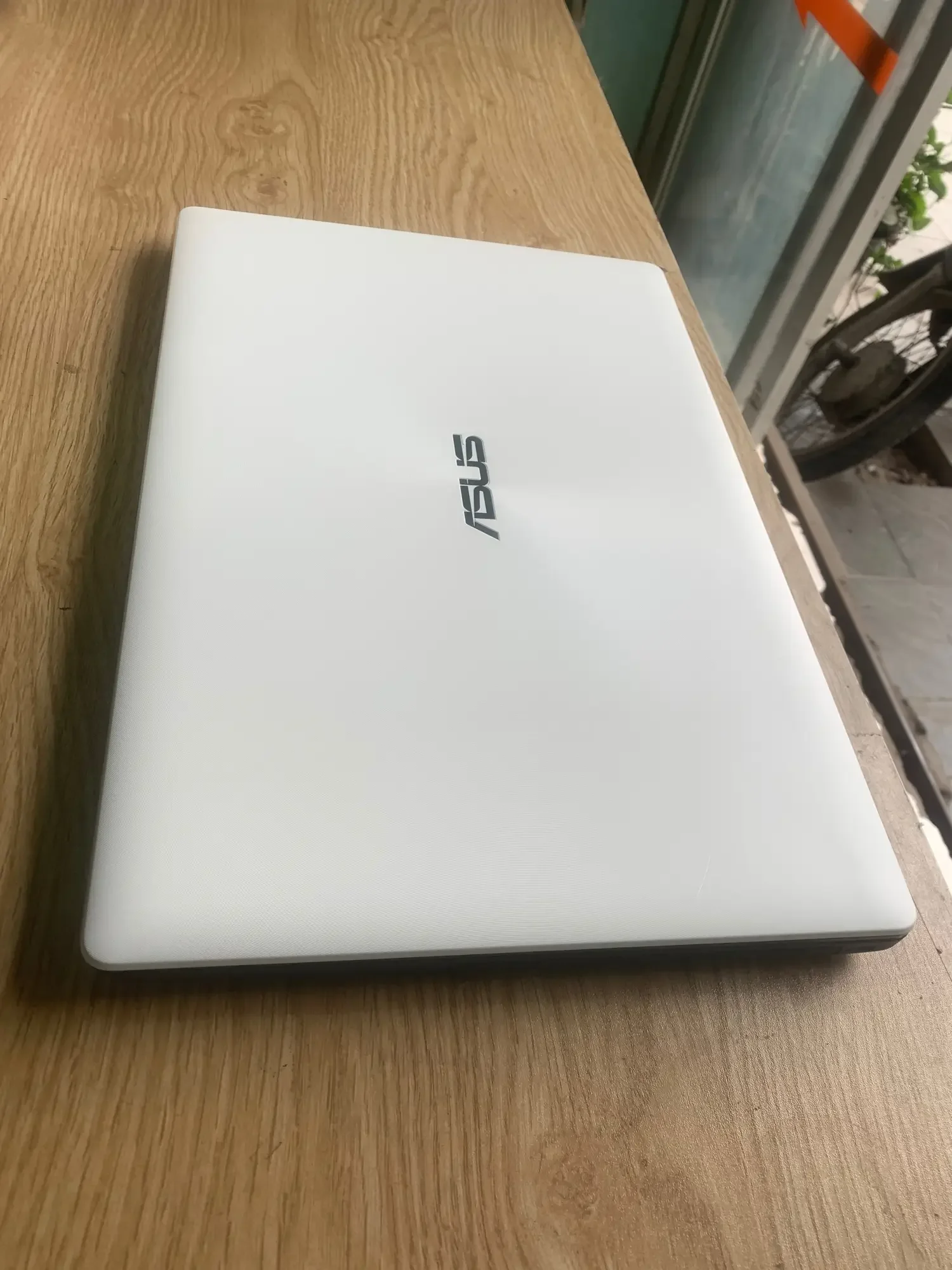 Laptop Asus X553MA Chíp N2830 Ram 4gb màn 15,6inh